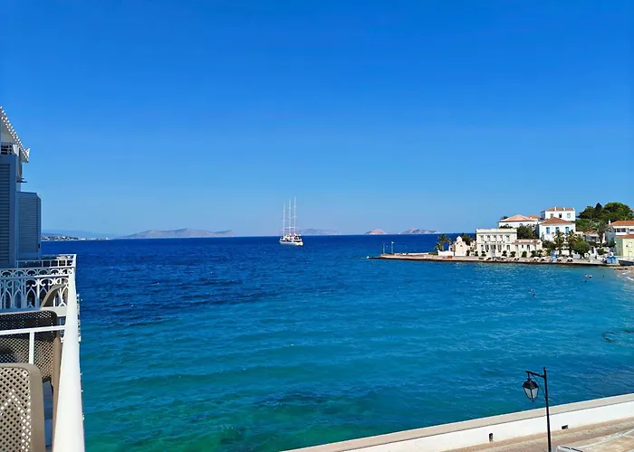 Aurora - Rooms & Suites - Spetses