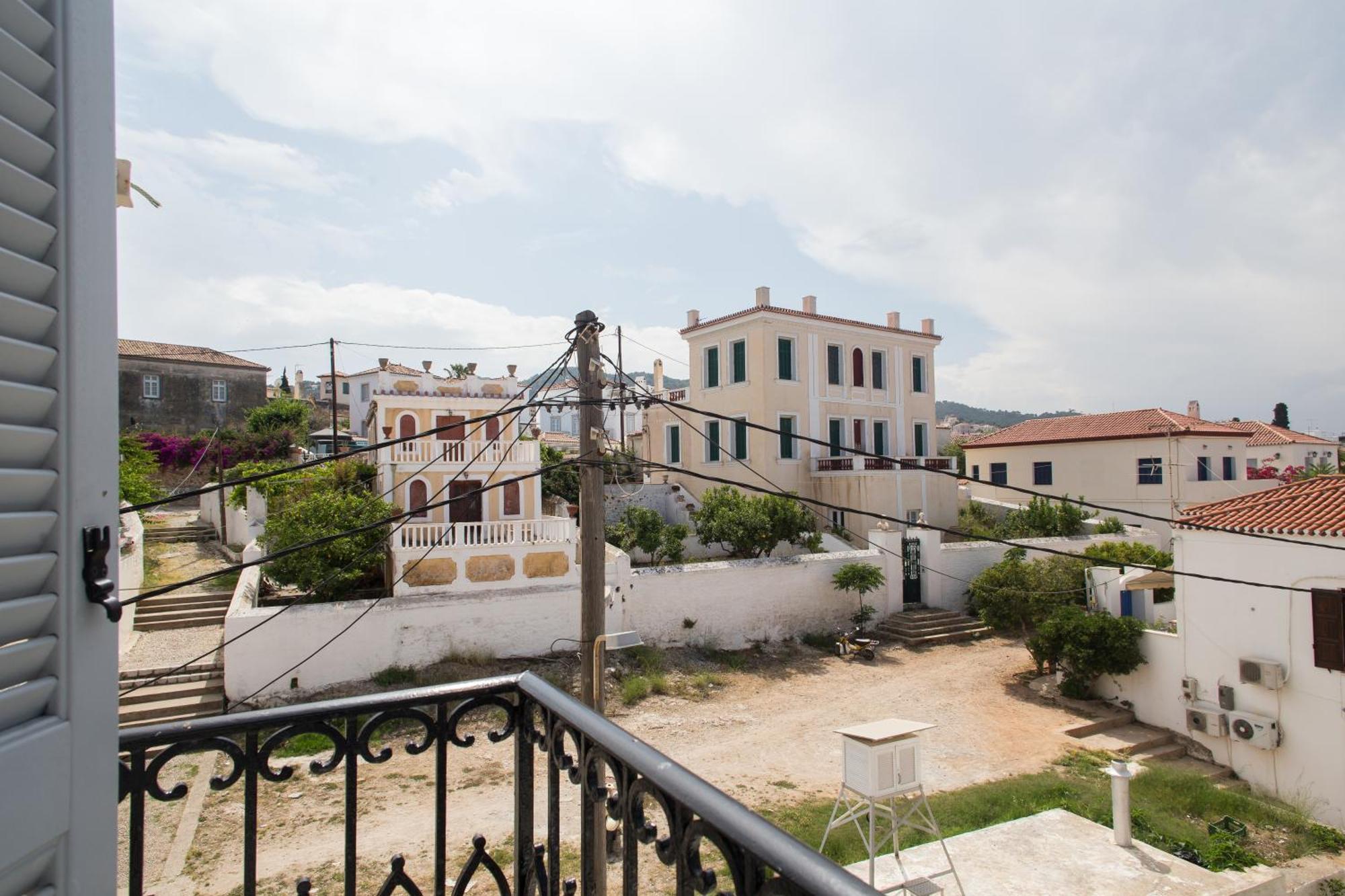 Appartement Aurora - & - *